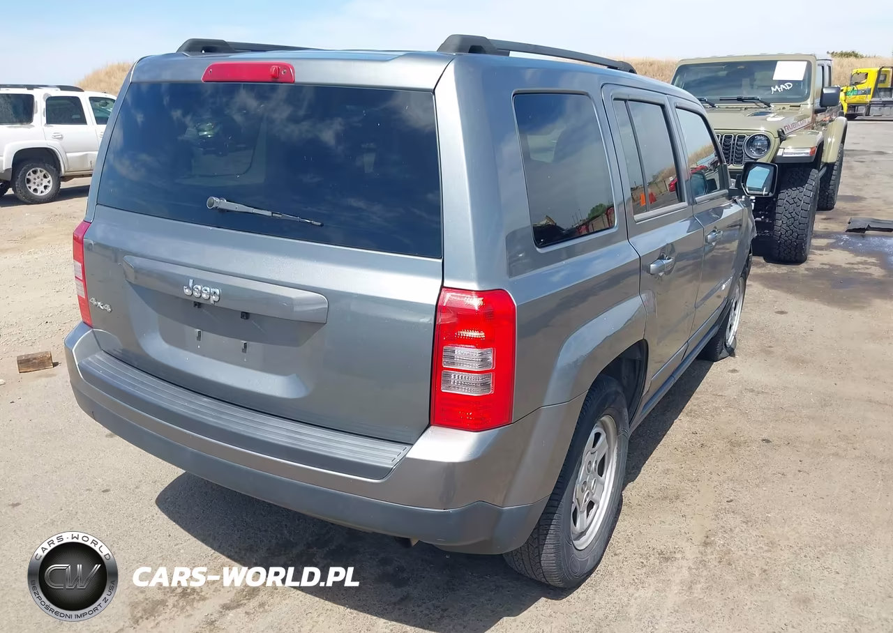 2014 Jeep Patriot Sport VIN:1C4NJRBB5ED601054 - 4