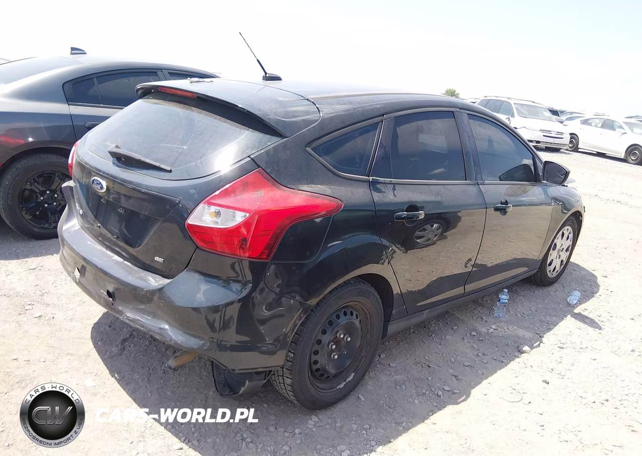 2012 Ford Focus Se VIN:1FAHP3K26CL338185 - 4