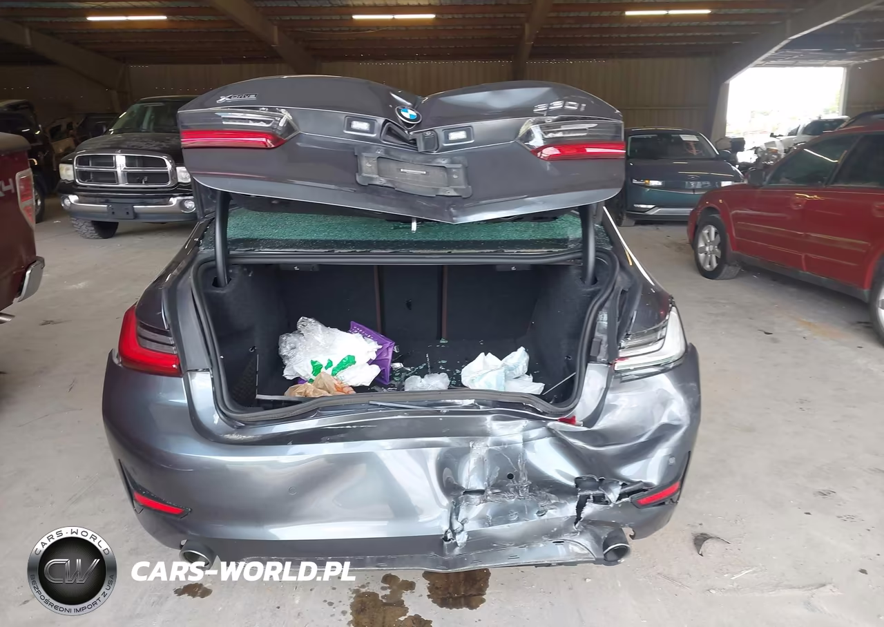 2020 BMW 330I xDrive VIN:3MW5R7J02L8B26127 - 16