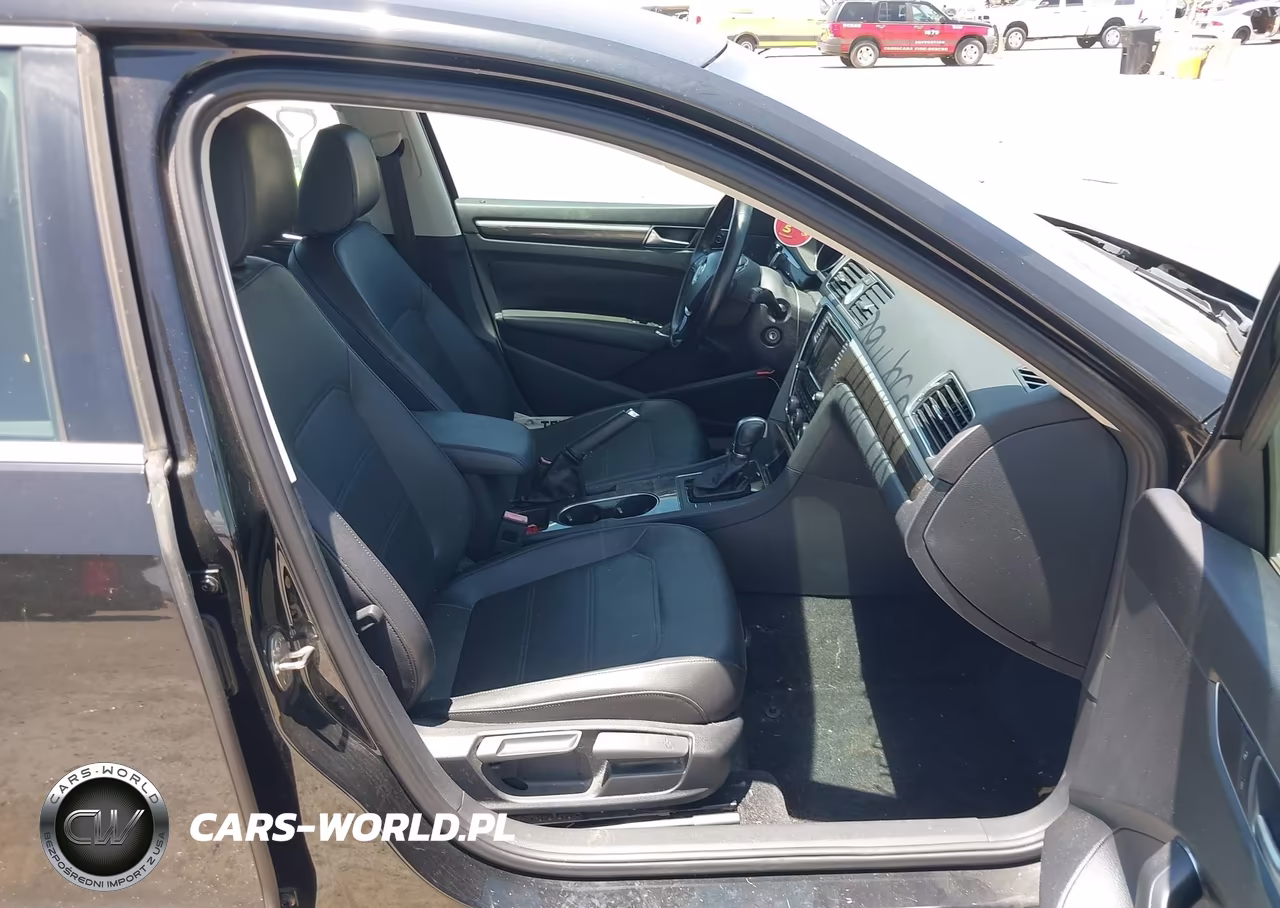 2016 Volkswagen Passat 1.8T Se VIN:1VWBS7A35GC018665 - 5
