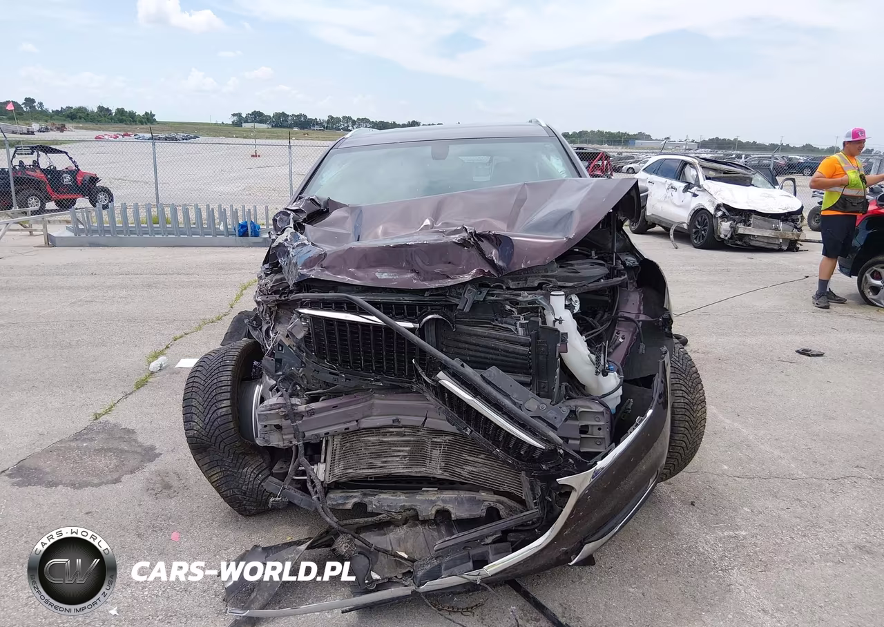 2018 Buick Enclave Essence VIN:5GAERBKW1JJ143030 - 13