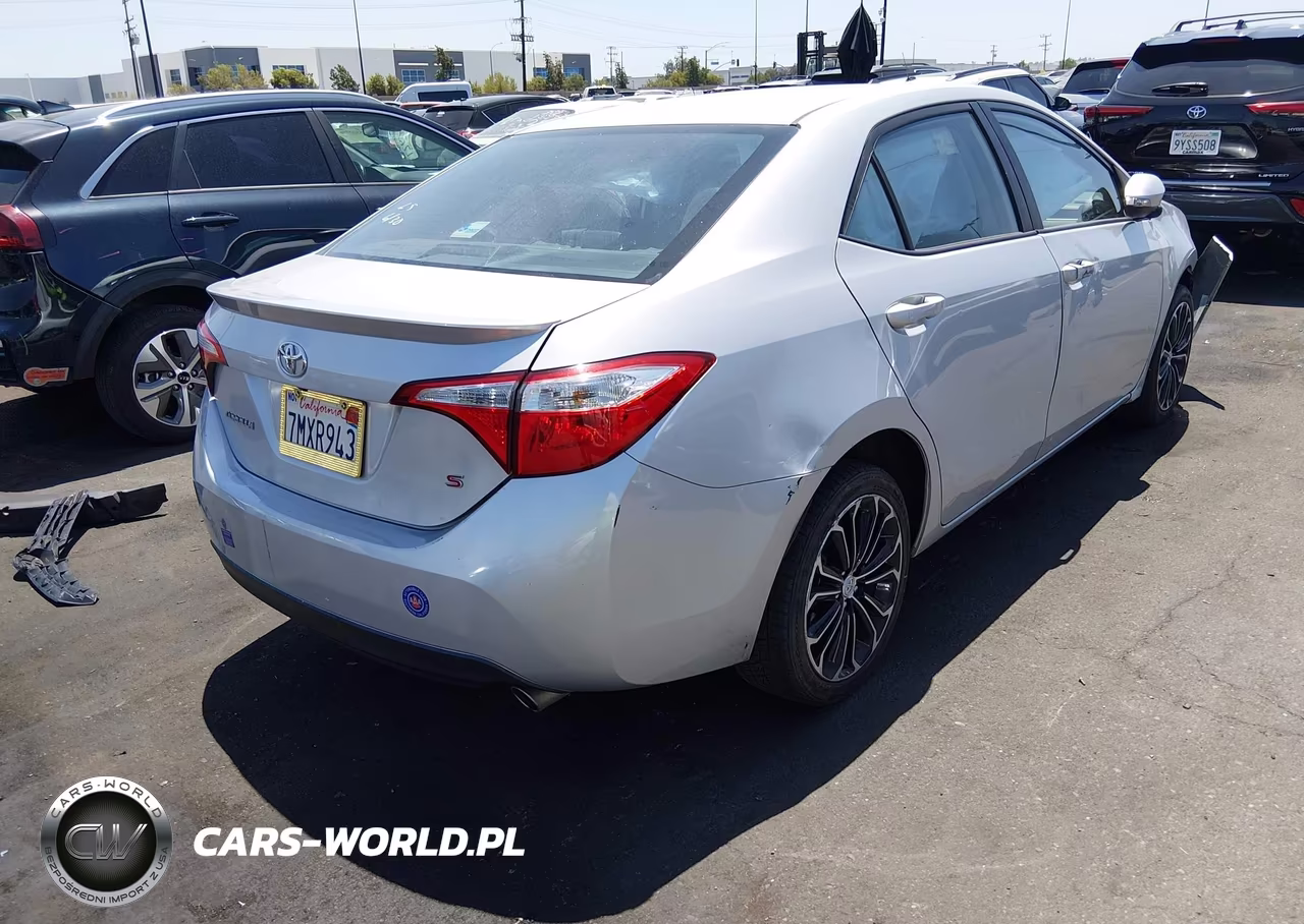 2016 Toyota Corolla S Plus VIN:5YFBURHE2GP366950 - 4