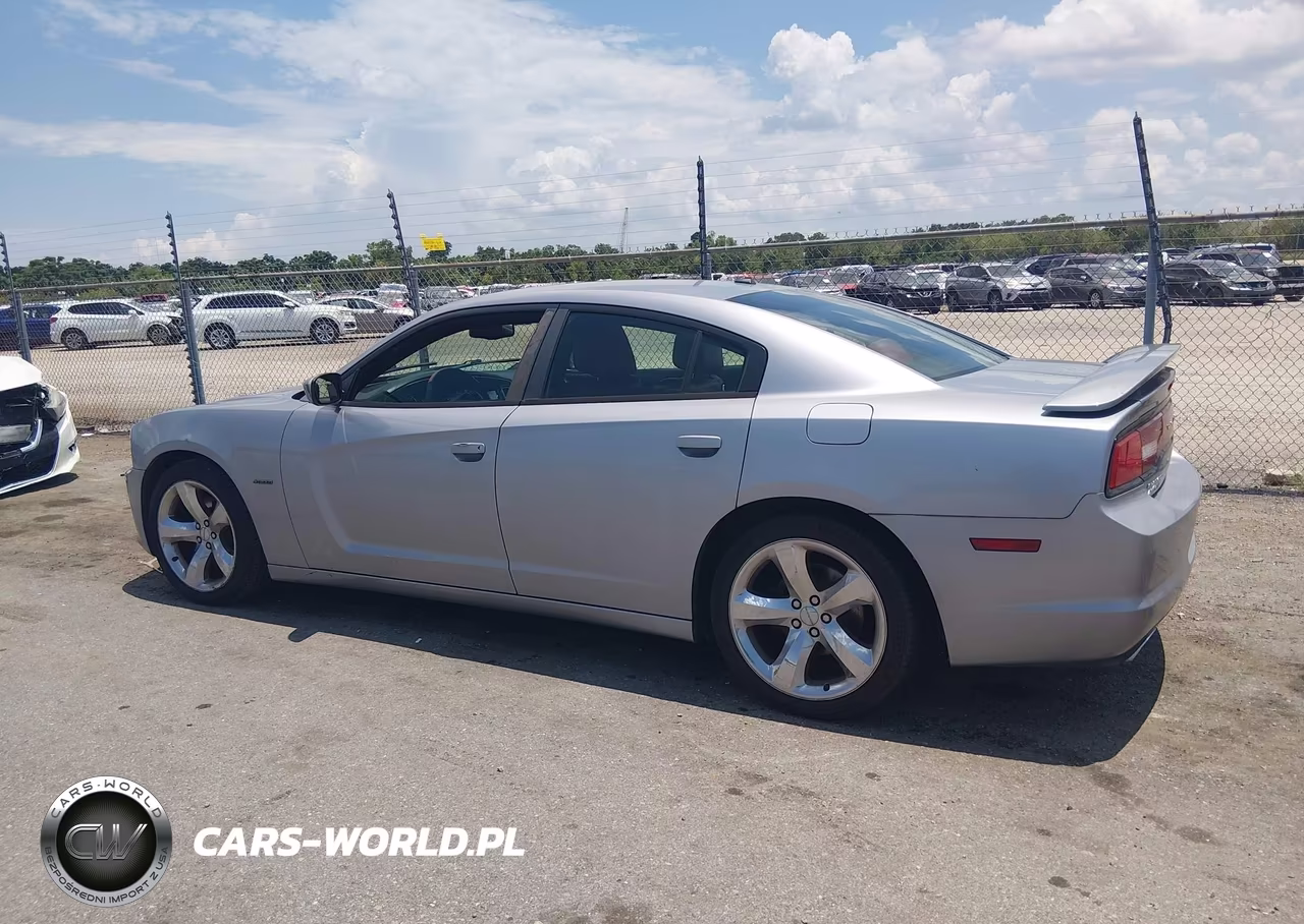 2013 Dodge Charger R-T Plus VIN:2C3CDXCT0DH613743 - 14