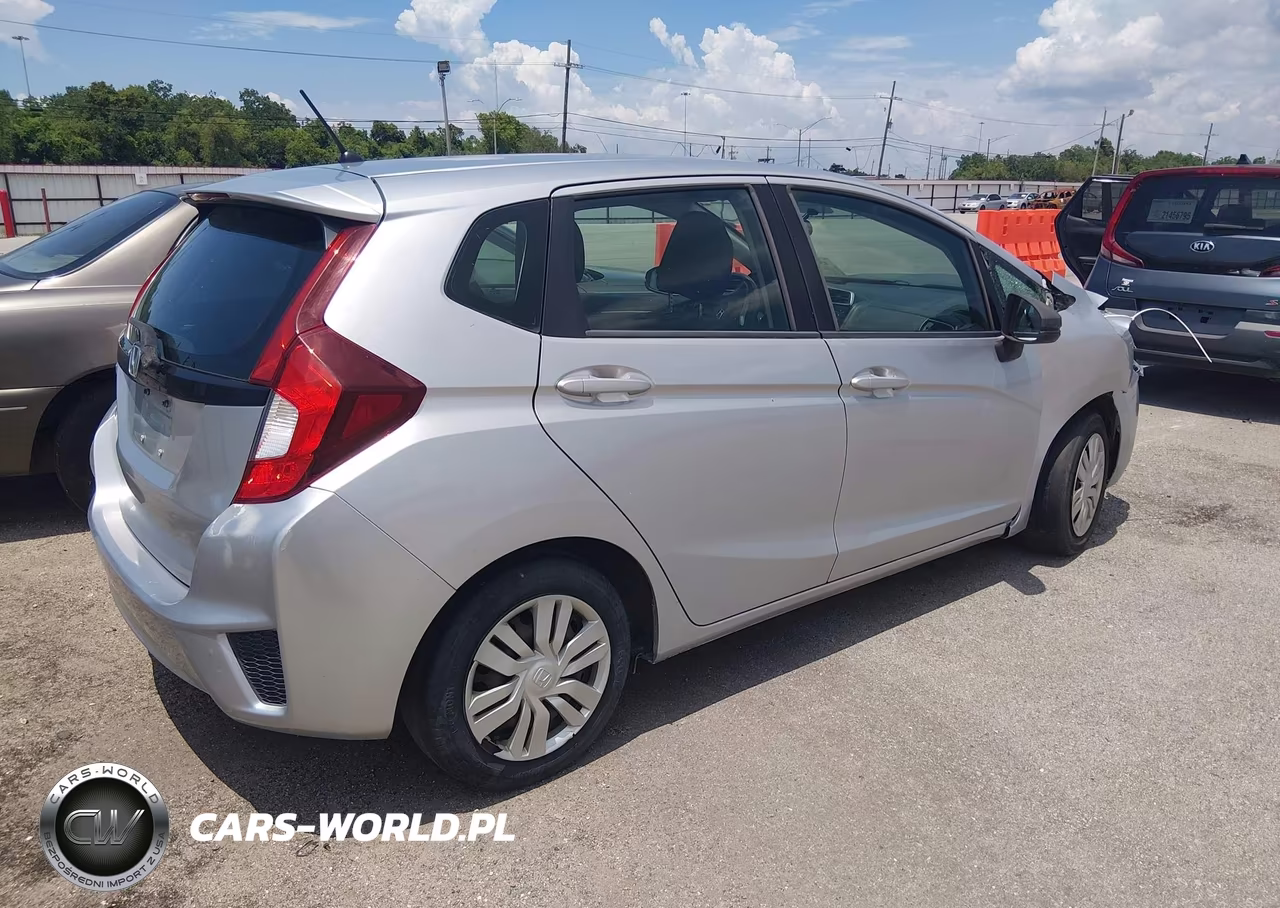 2015 Honda Fit Lx VIN:3HGGK5H56FM712025 - 4