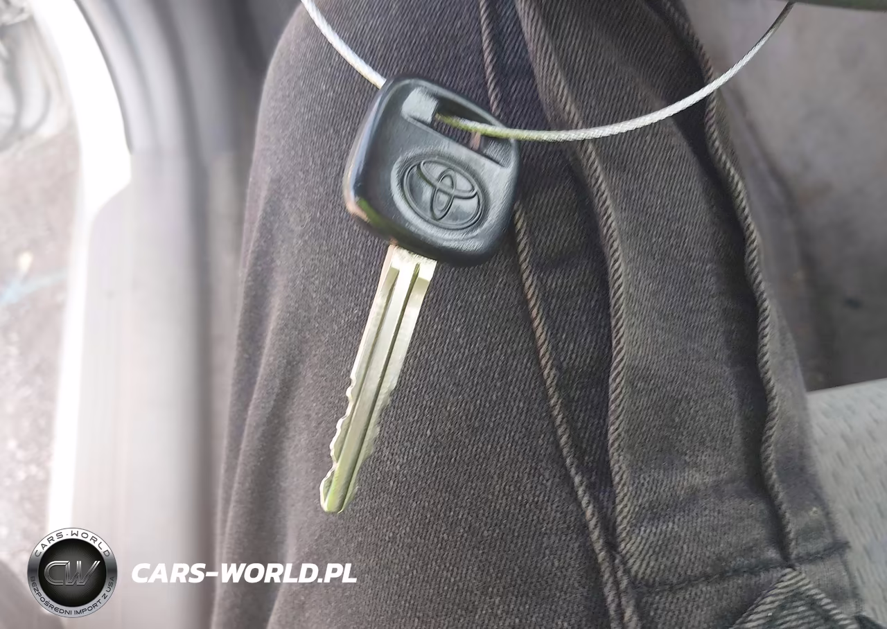 2002 Toyota Camry VIN:4T1BE32K72U521931 - 11