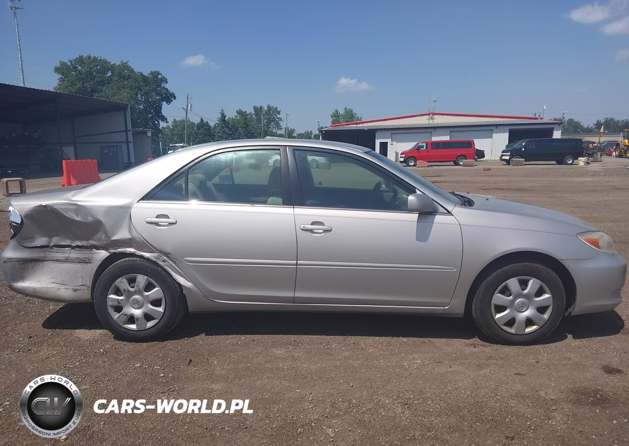 2002 Toyota Camry VIN:4T1BE32K72U521931 - 13