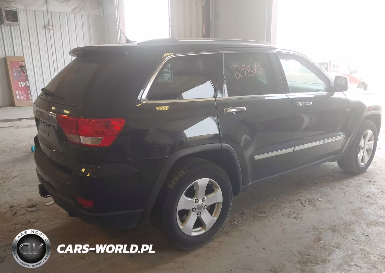 2012 Jeep Grand Cherokee Laredo VIN:1C4RJFAG6CC184088 - 4