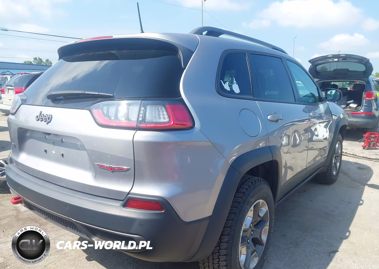 2019 Jeep Cherokee Trailhawk 4X4 VIN:1C4PJMBX7KD235942 - 4