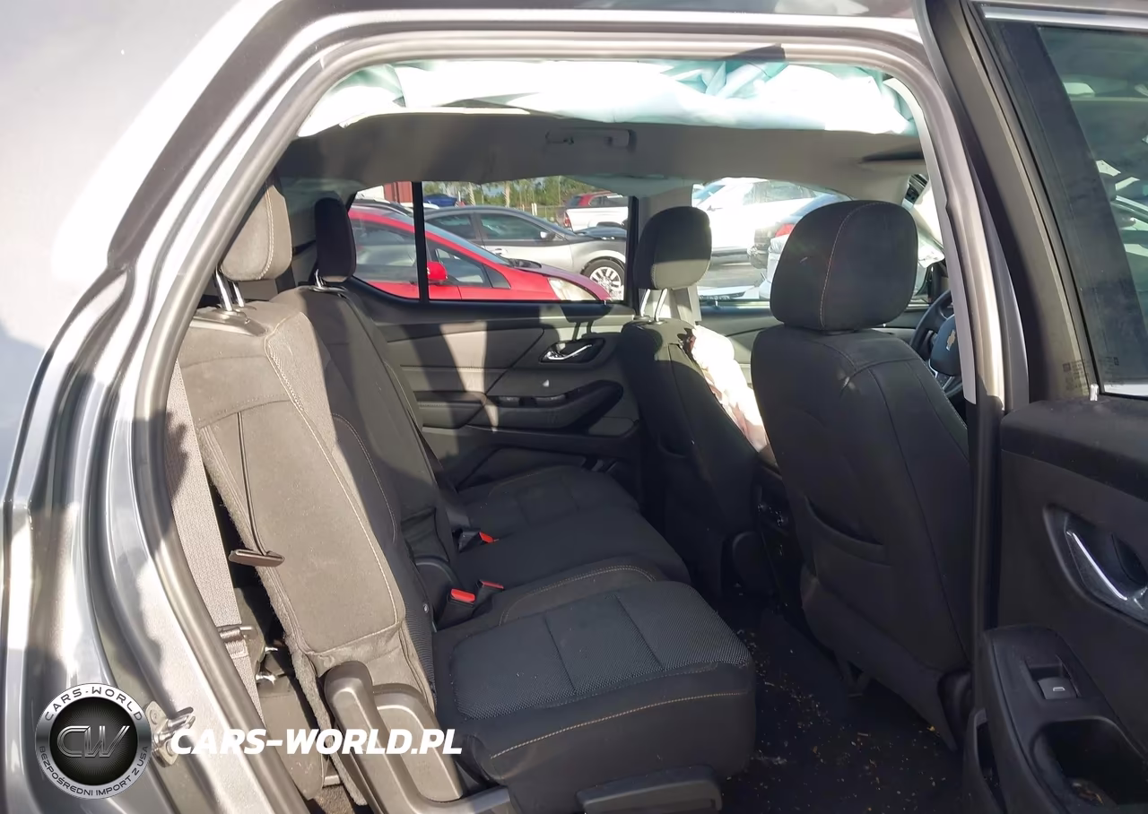 2018 Chevrolet Traverse Ls VIN:1GNERFKW8JJ245096 - 8
