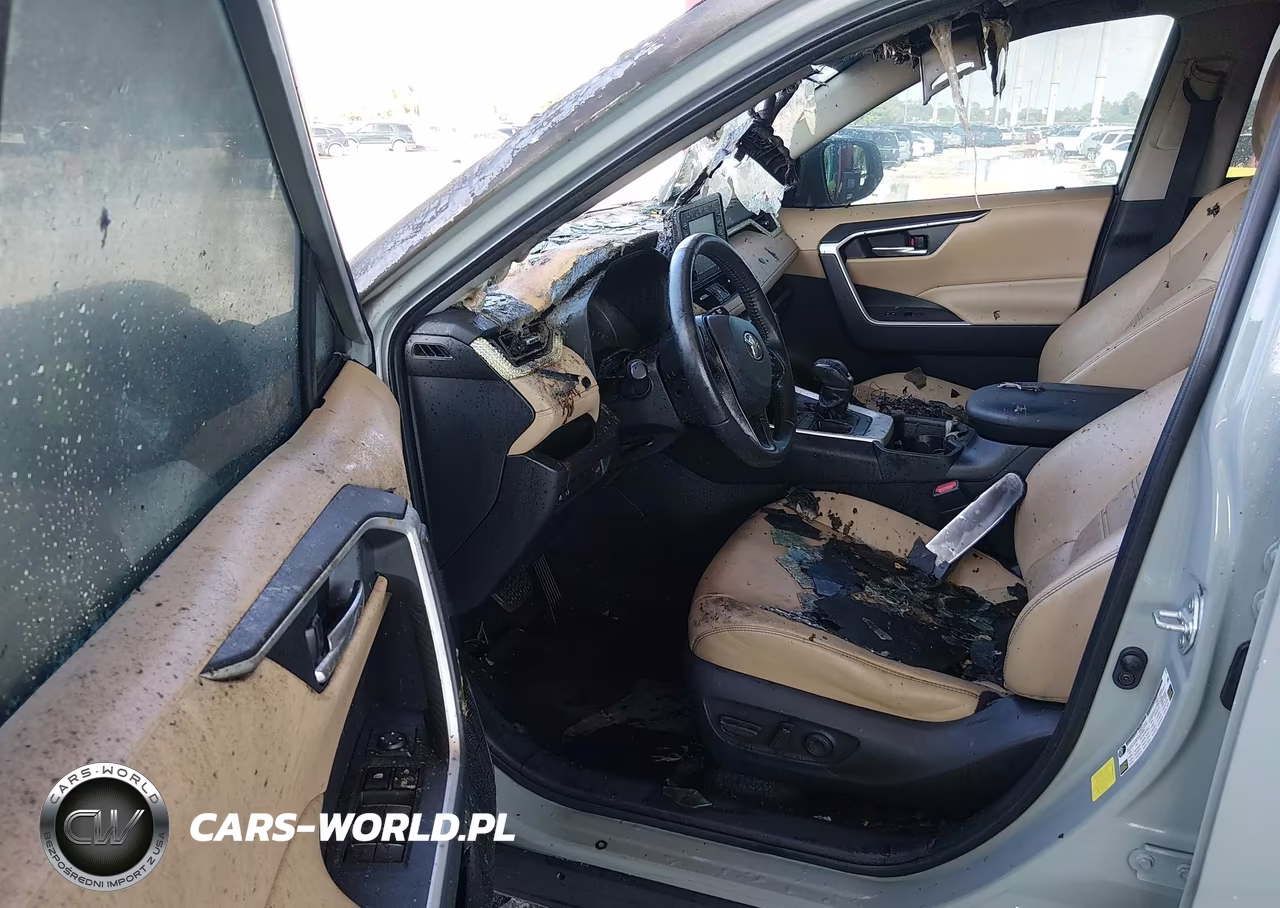 2021 Toyota Rav4 Xle Premium VIN:2T3C1RFV9MW161627 - 13