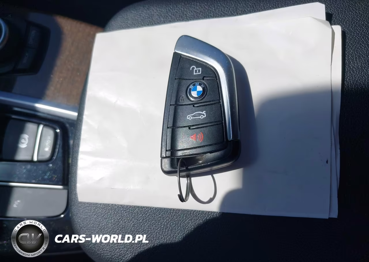2019 BMW X3 Sdrive30I VIN:5UXTR7C52KLF24109 - 11