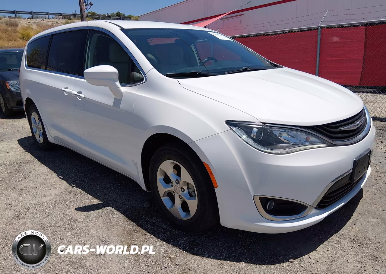 2017 Chrysler Pacifica Hybrid Touring Plus – zdjęcie 1 z 20