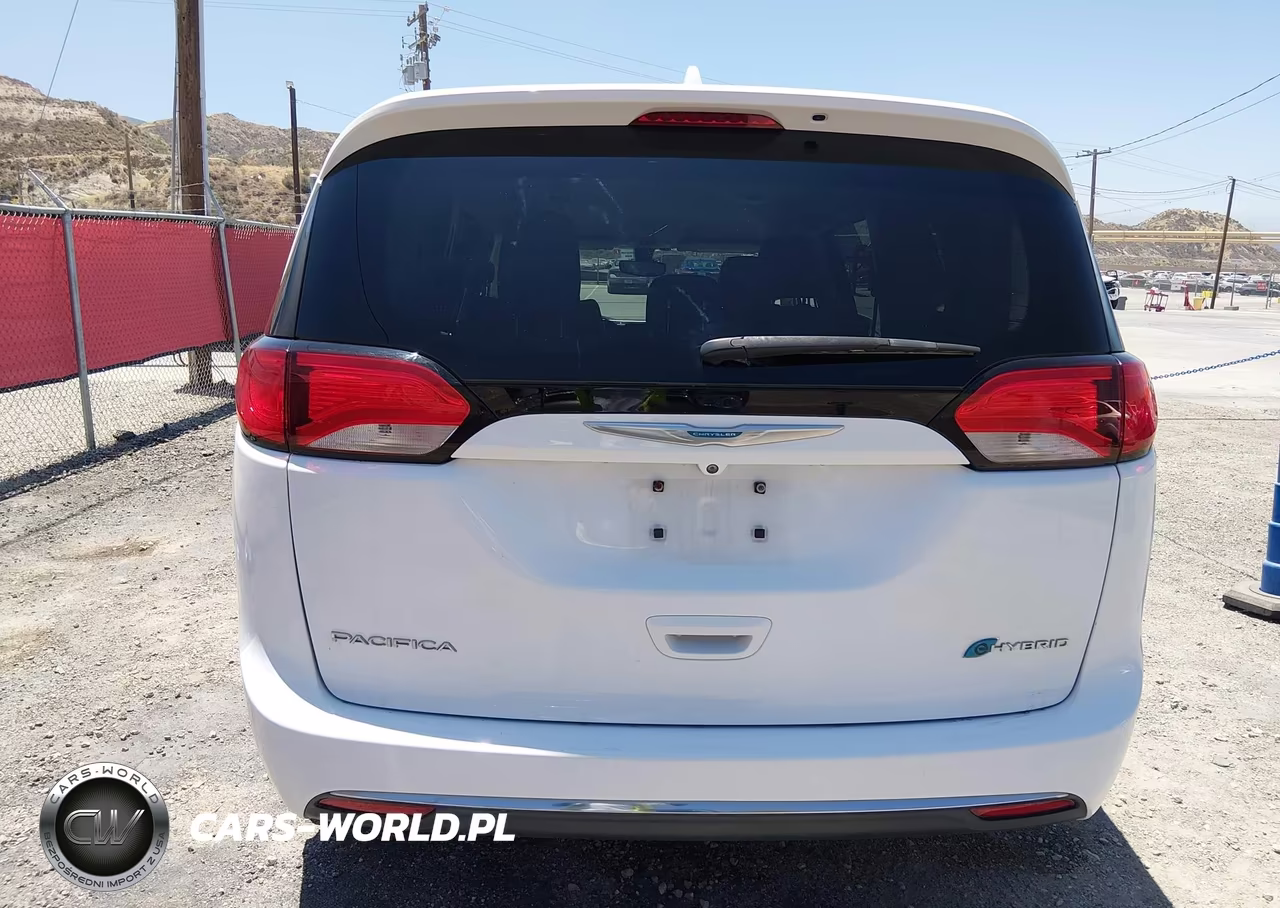 2017 Chrysler Pacifica Hybrid Touring Plus VIN:2C4RC1H71HR797463 - 20
