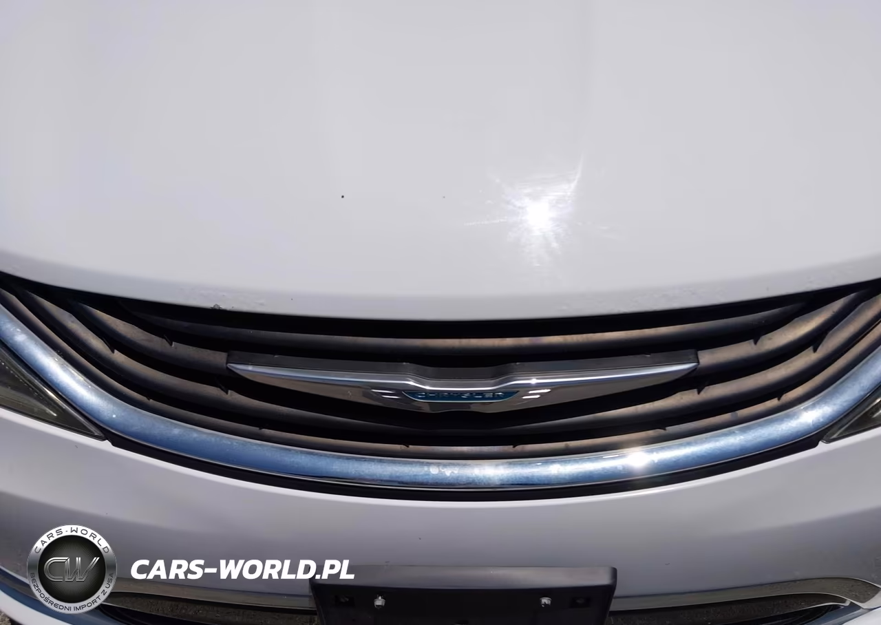 2017 Chrysler Pacifica Hybrid Touring Plus VIN:2C4RC1H71HR797463 - 6