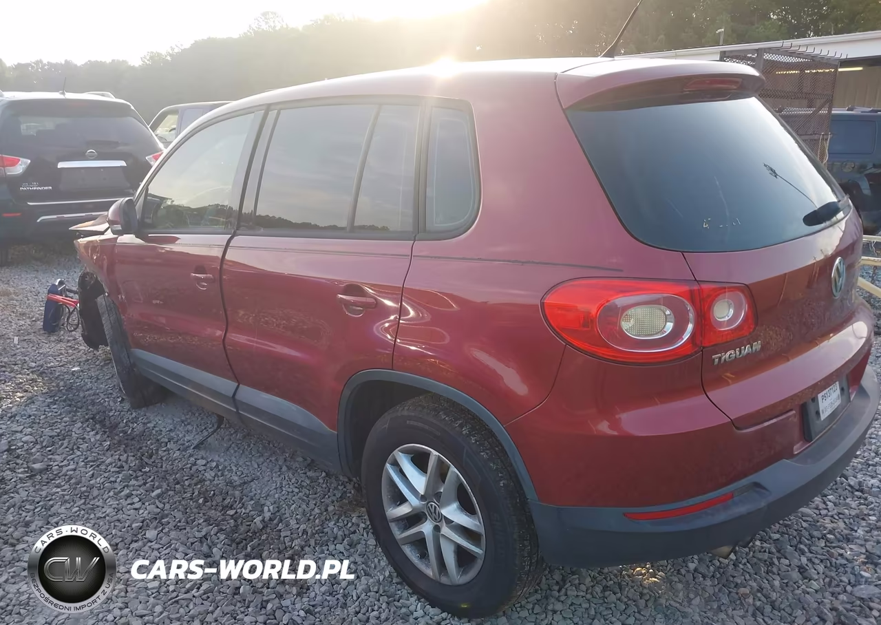 2011 Volkswagen Tiguan S VIN:WVGAV7AX4BW001531 - 3