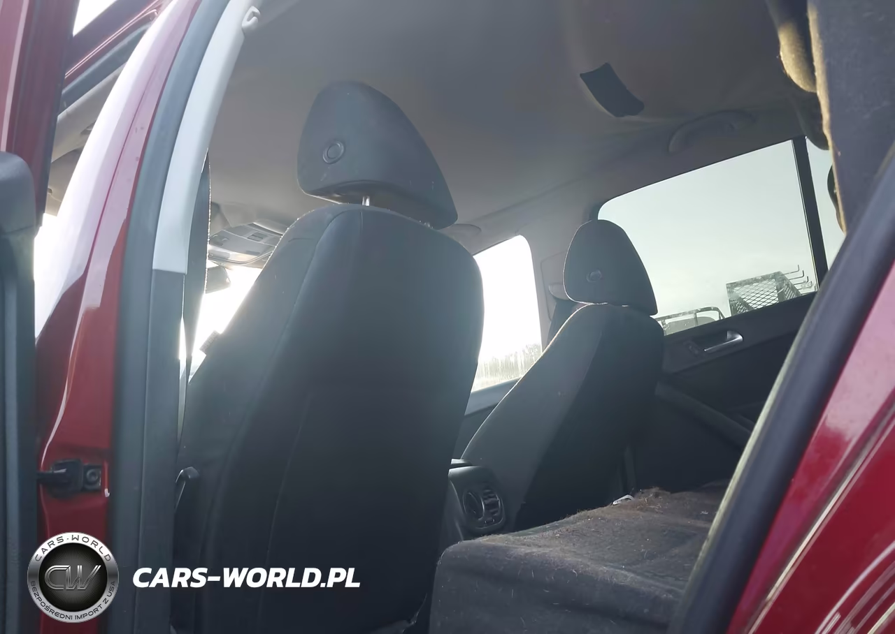 2011 Volkswagen Tiguan S VIN:WVGAV7AX4BW001531 - 8