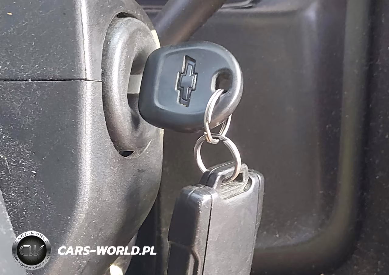 2017 Chevrolet Silverado 1500 2Lt VIN:1GCVKREC7HZ367217 - 11