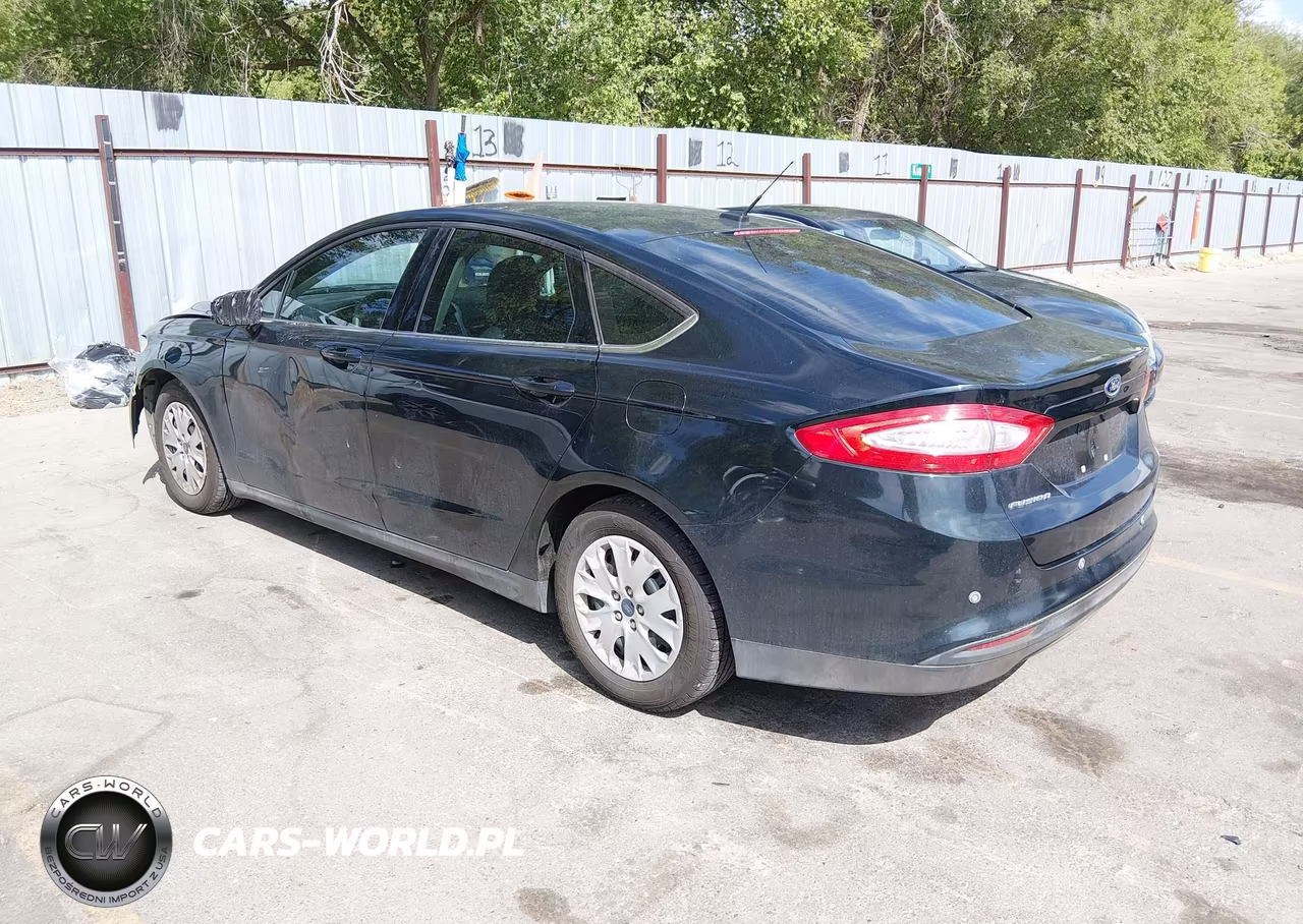 2014 Ford Fusion S VIN:3FA6P0G76ER331669 - 3