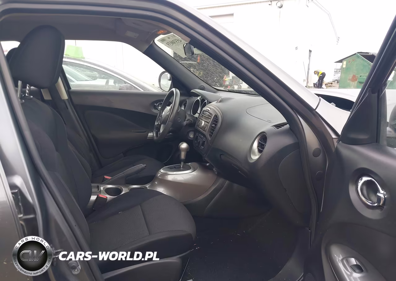 2011 Nissan Juke S VIN:JN8AF5MV3BT025051 - 5
