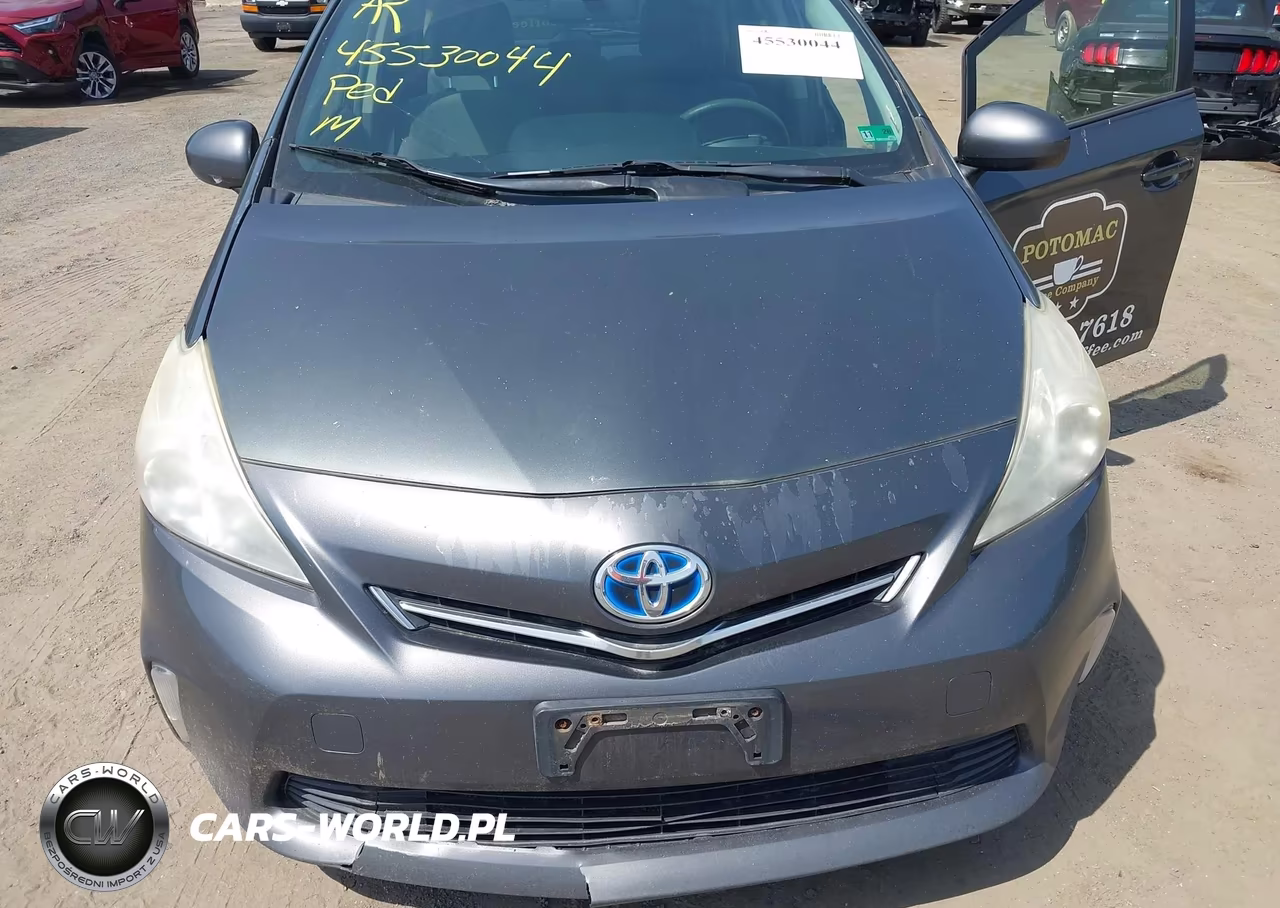 2012 Toyota Prius V Three VIN:JTDZN3EU1C3182414 - 6