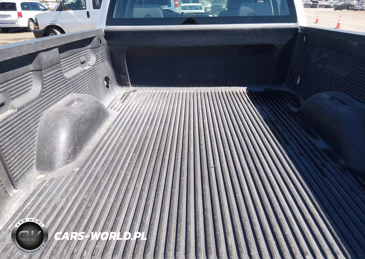 2018 Chevrolet Silverado 1500 Wt VIN:1GCVKNEH9JZ119660 - 12