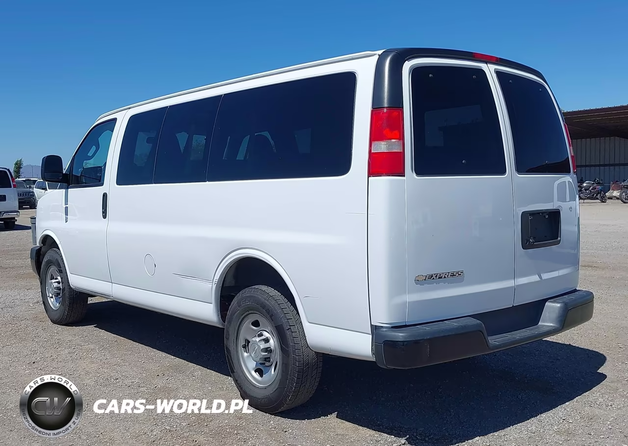 2023 Chevrolet Express Passenger Rwd 2500 Regular Wheelbase Ls VIN:1GAWGEFP9P1108279 - 3