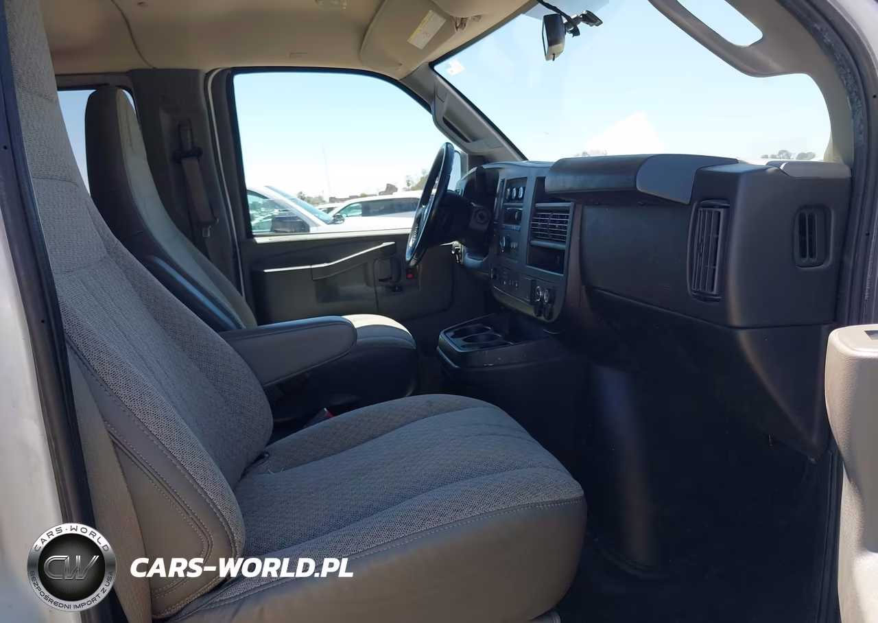 2023 Chevrolet Express Passenger Rwd 2500 Regular Wheelbase Ls VIN:1GAWGEFP9P1108279 - 5