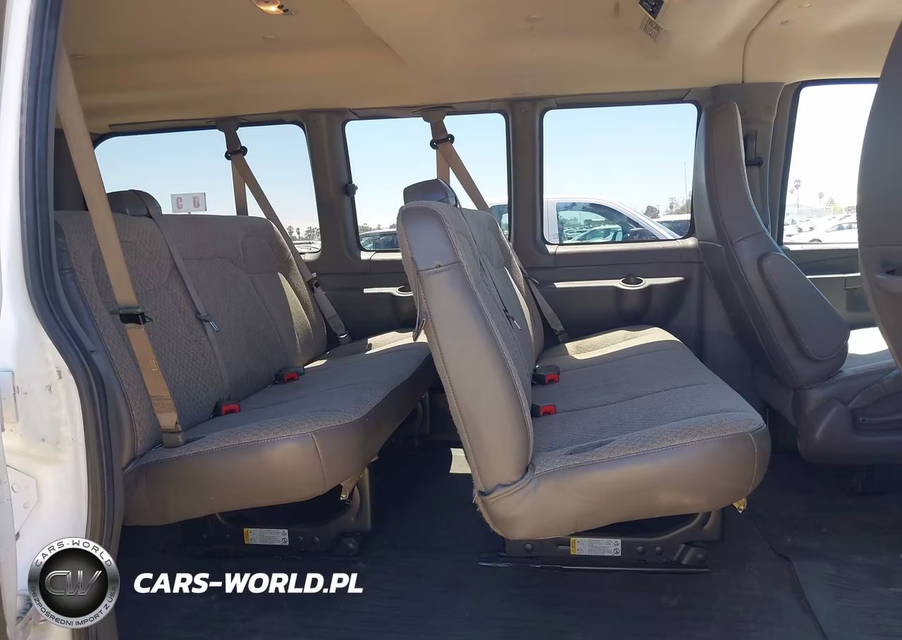 2023 Chevrolet Express Passenger Rwd 2500 Regular Wheelbase Ls VIN:1GAWGEFP9P1108279 - 8