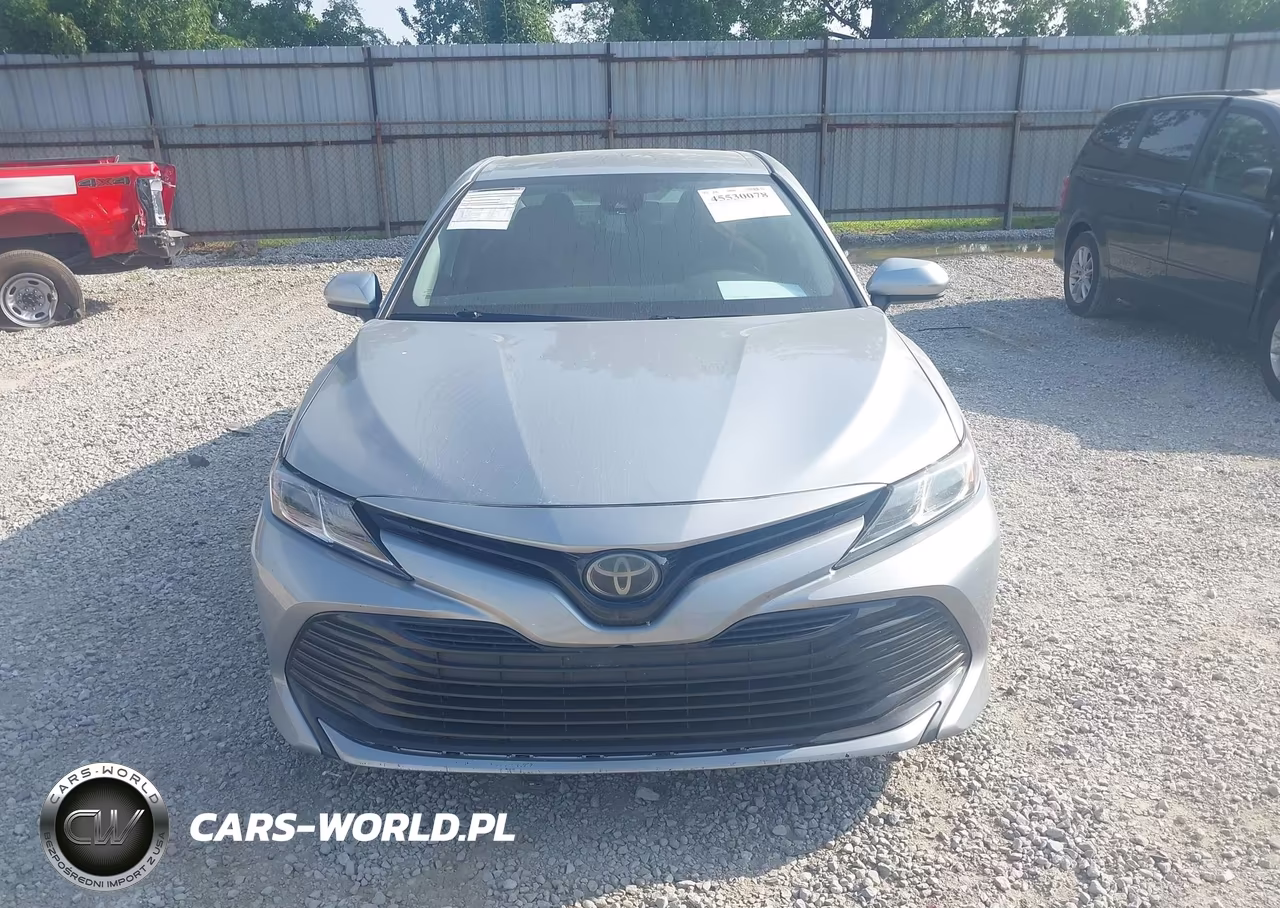2019 Toyota Camry Le VIN:4T1B11HK7KU825591 - 13