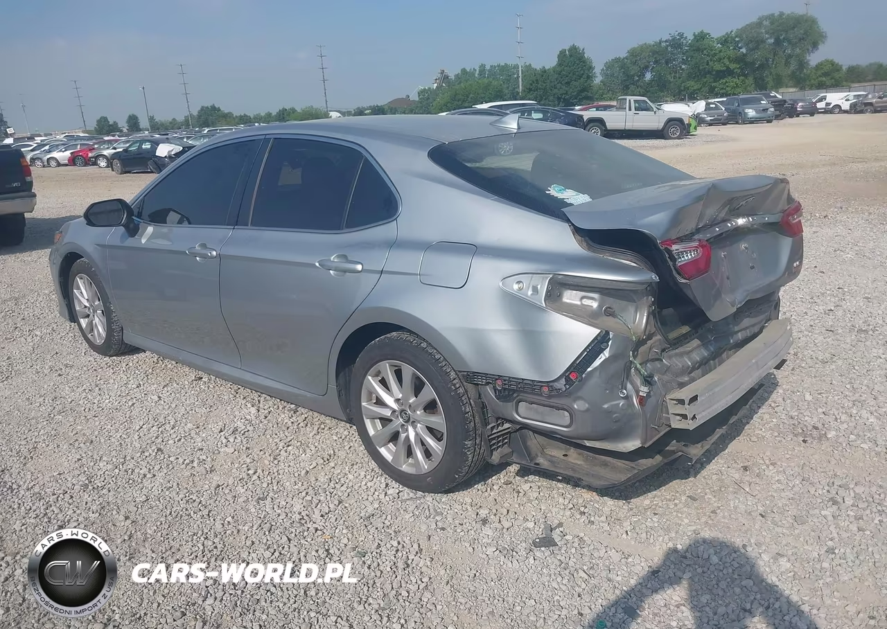 2019 Toyota Camry Le VIN:4T1B11HK7KU825591 - 3