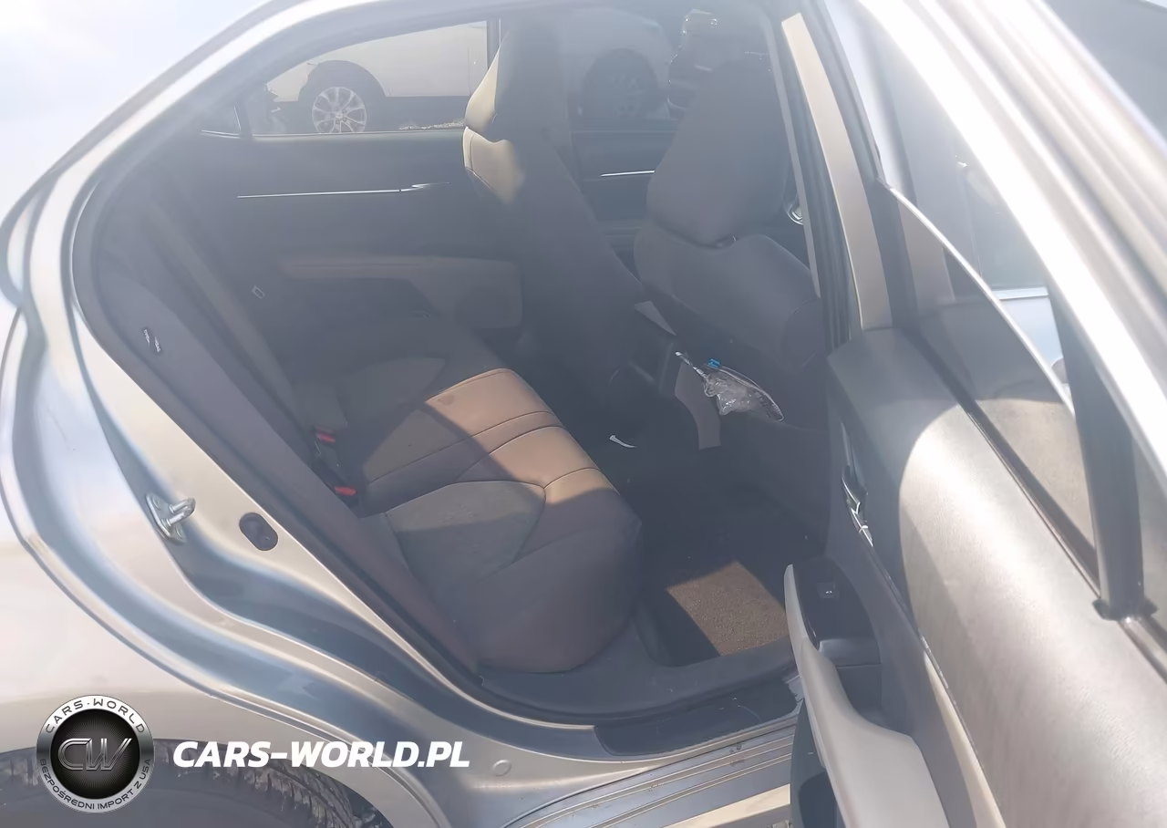 2019 Toyota Camry Le VIN:4T1B11HK7KU825591 - 8