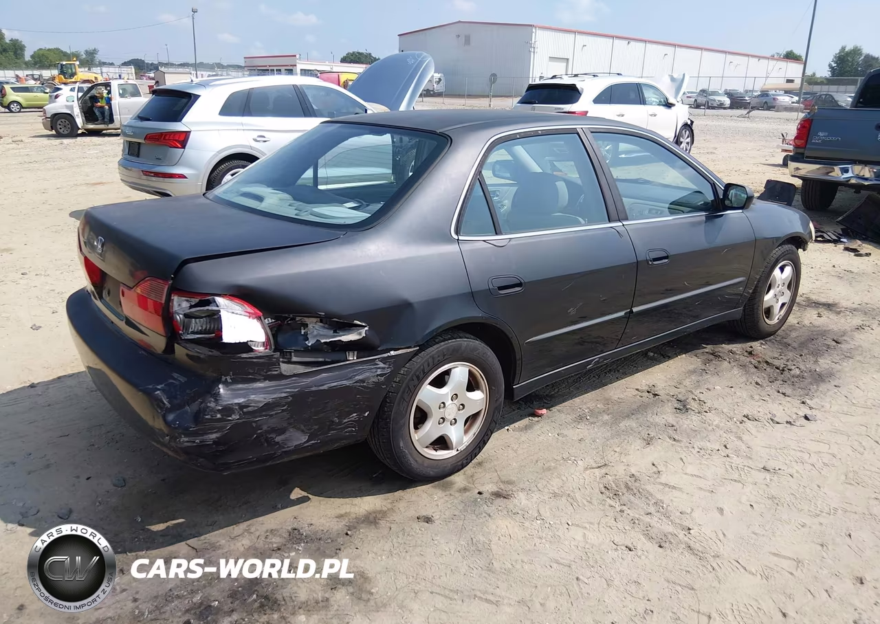 2000 Honda Accord 3.0 Ex VIN:1HGCG1651YA089568 - 4