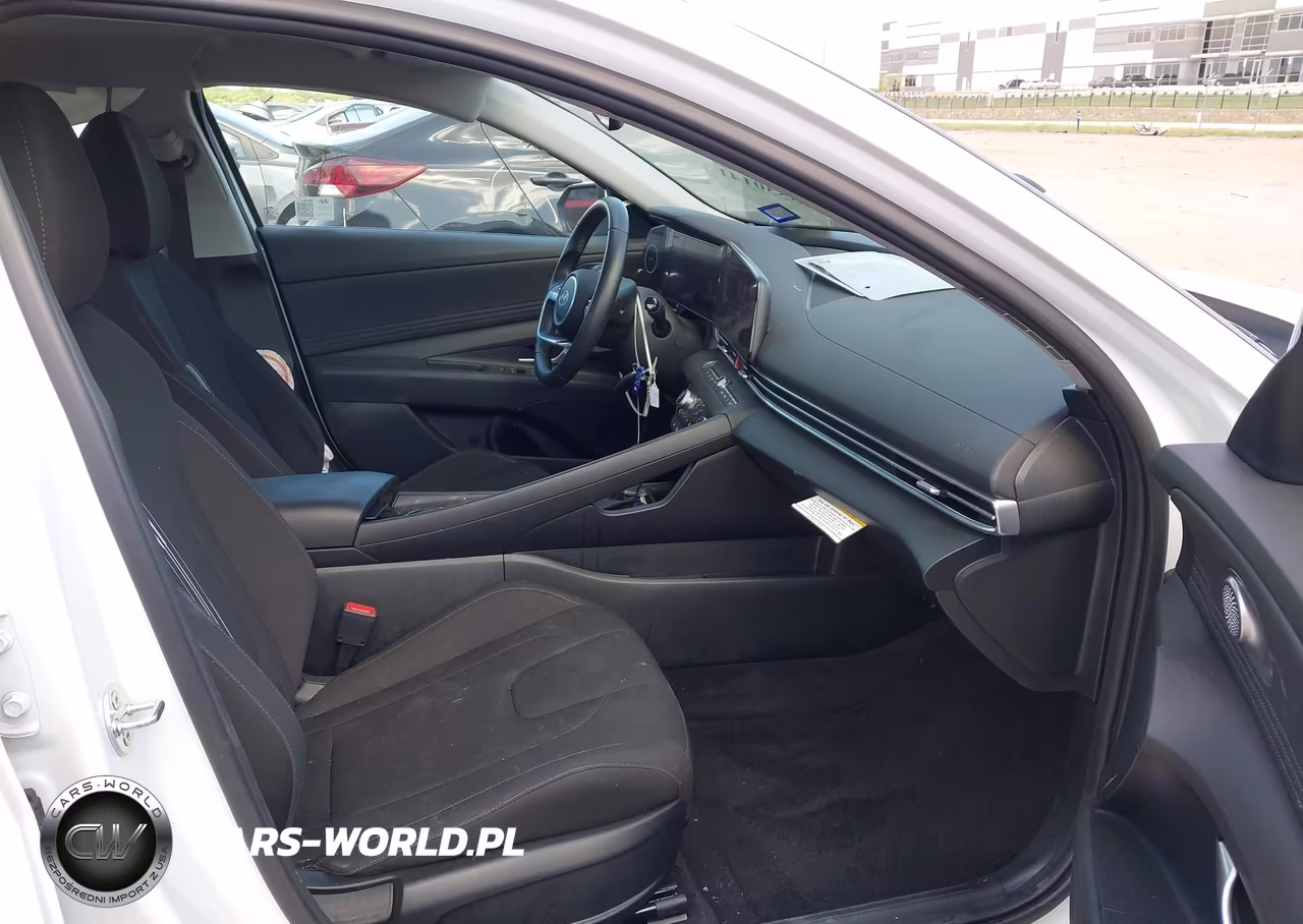 2025 Hyundai Elantra Sel Convenience VIN:KMHLS4DG4SU860884 - 5