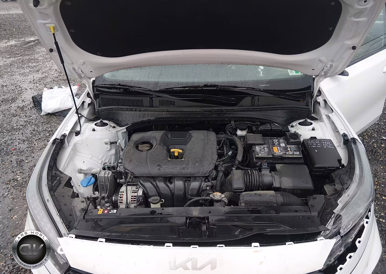 2023 Kia Forte Lxs VIN:3KPF24AD9PE573400 - 10