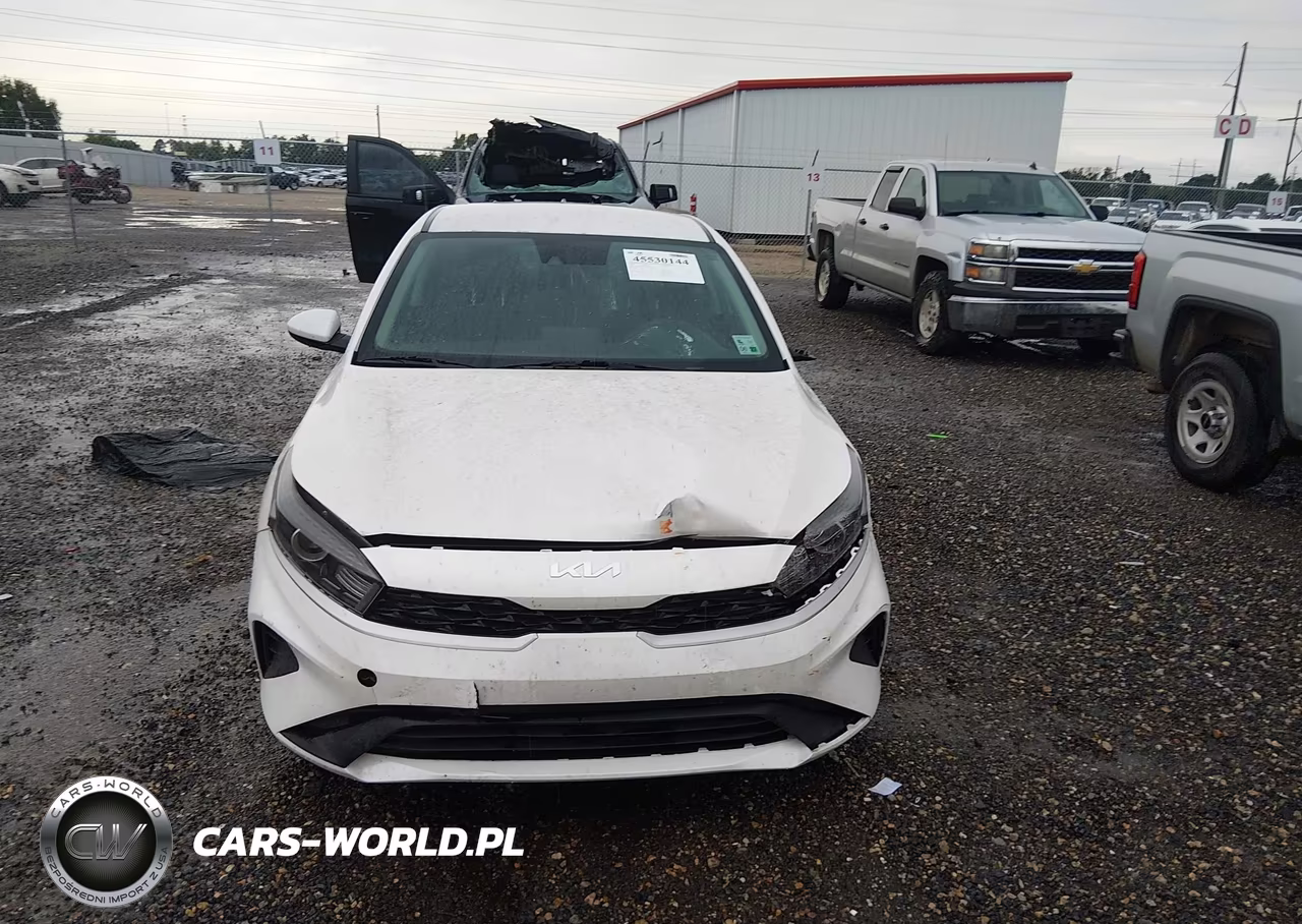 2023 Kia Forte Lxs VIN:3KPF24AD9PE573400 - 13