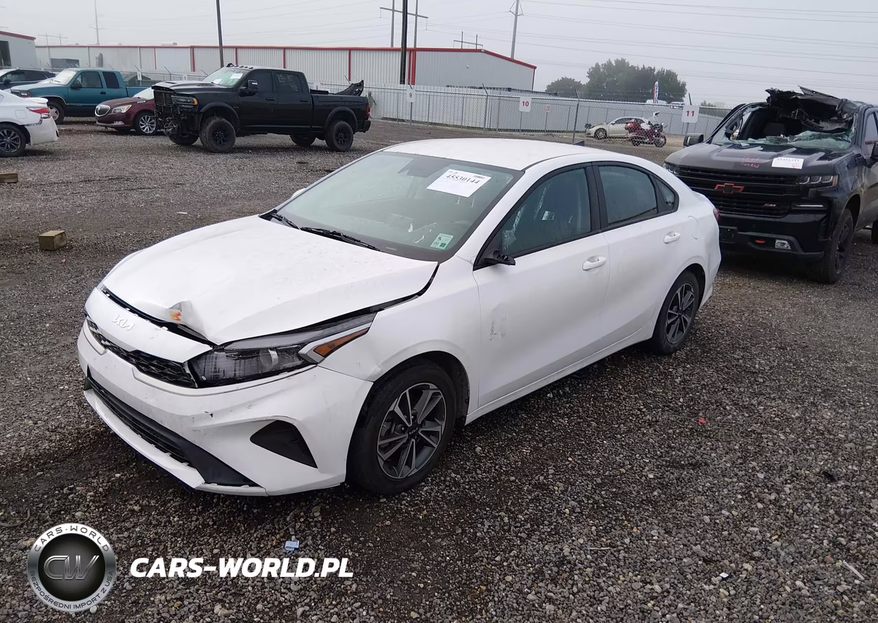 2023 Kia Forte Lxs VIN:3KPF24AD9PE573400 - 2
