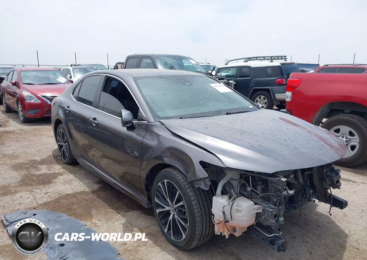 2019 Toyota Camry Se – zdjęcie 1 z 17