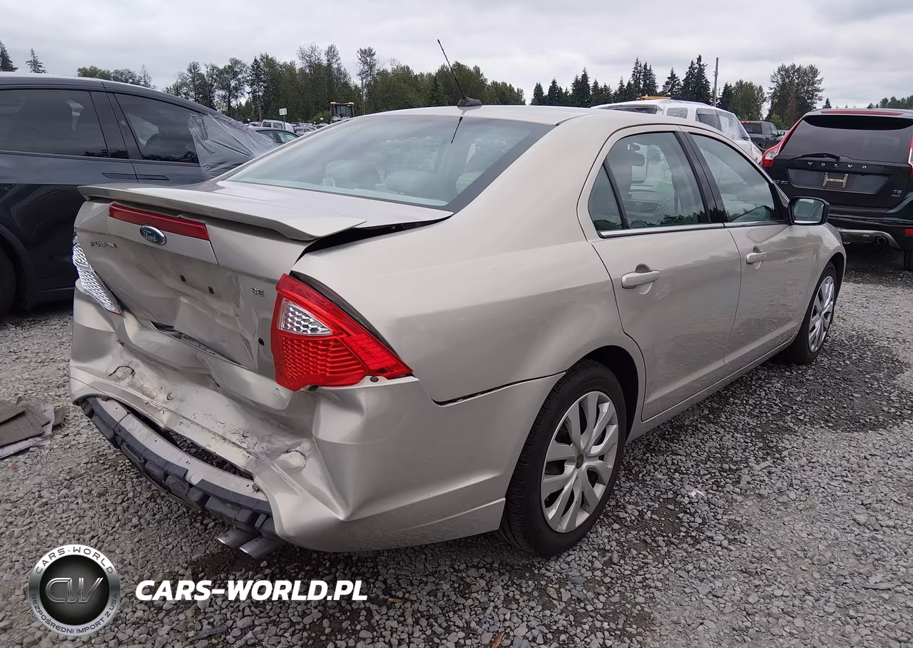 2010 Ford Fusion Se VIN:3FAHP0HA6AR249390 - 4