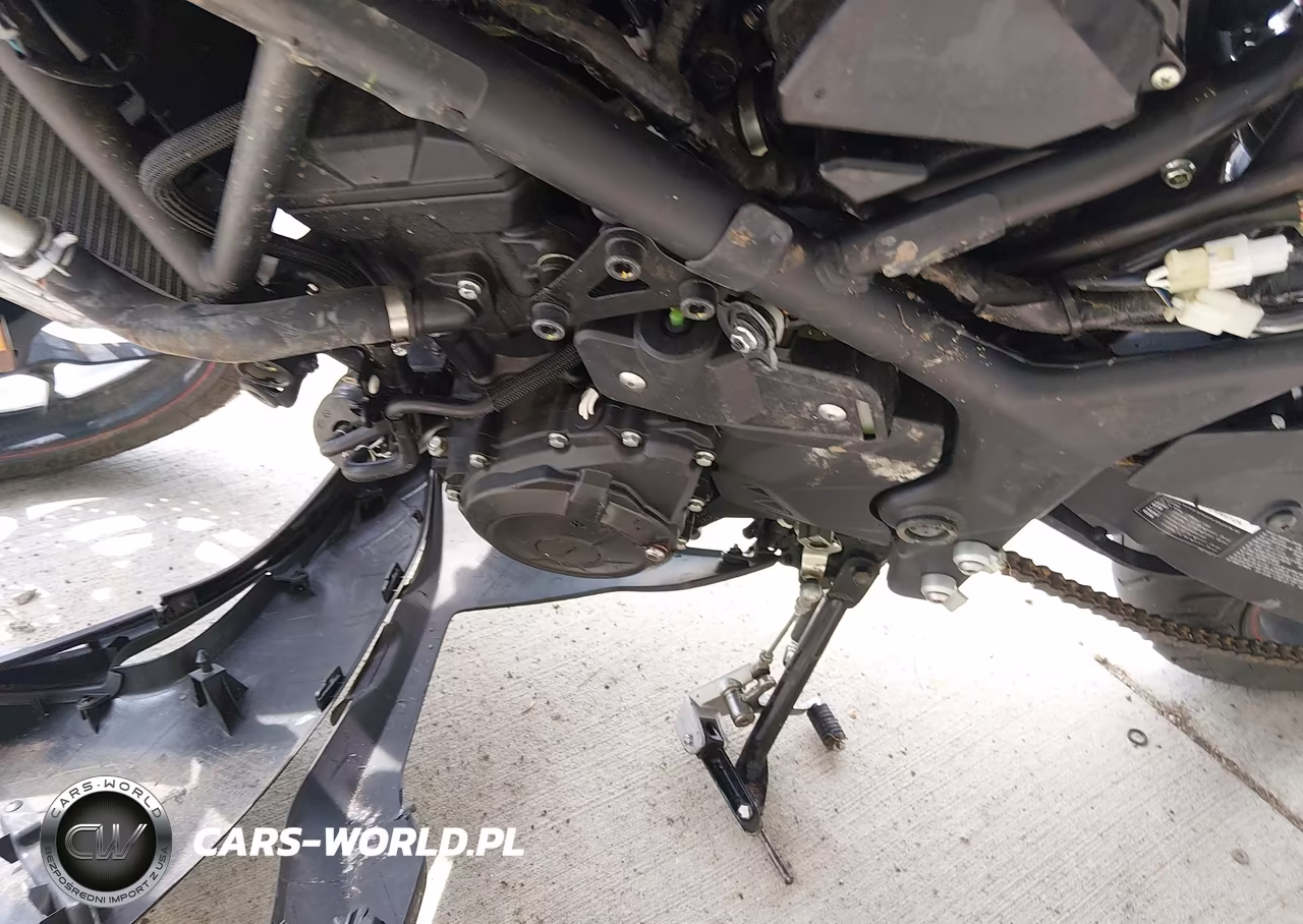 2015 Yamaha Yzfr3 VIN:MH3RH06Y5FK004458 - 9