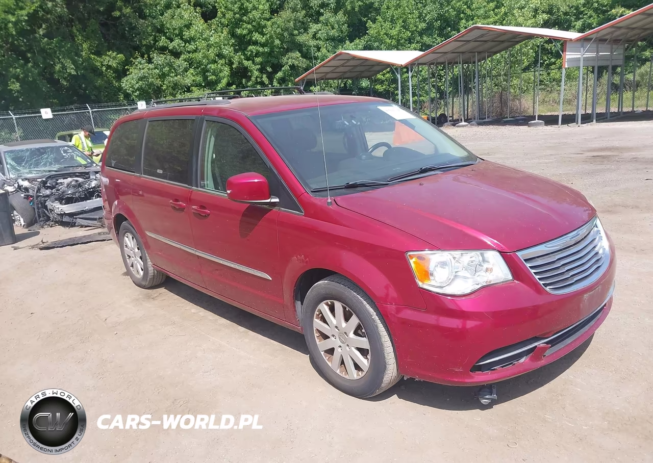 2016 Chrysler Town & Country Touring – zdjęcie 1 z 16