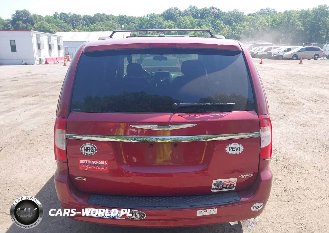 2016 Chrysler Town & Country Touring VIN:2C4RC1BG6GR165467 - 16