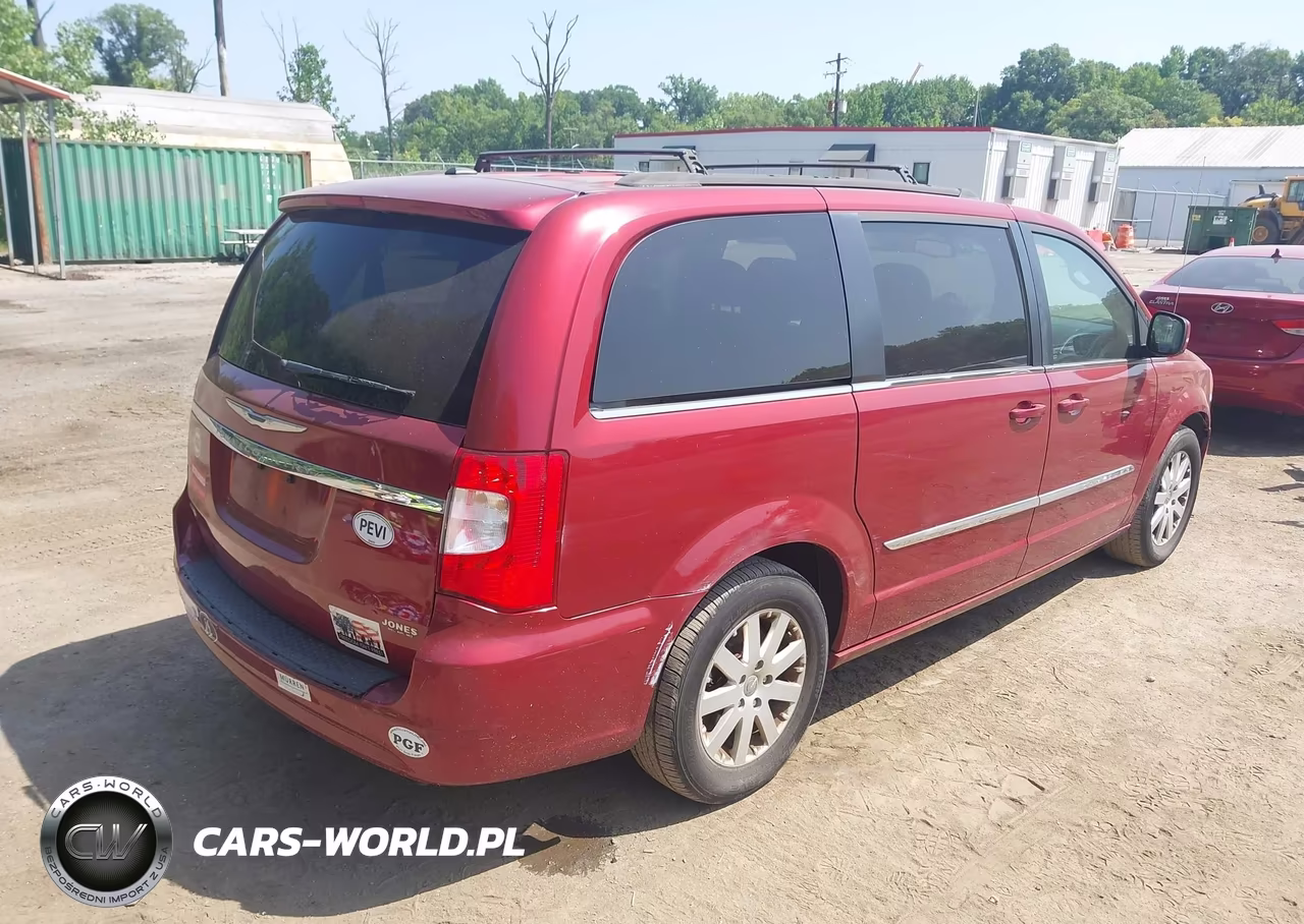2016 Chrysler Town & Country Touring VIN:2C4RC1BG6GR165467 - 4