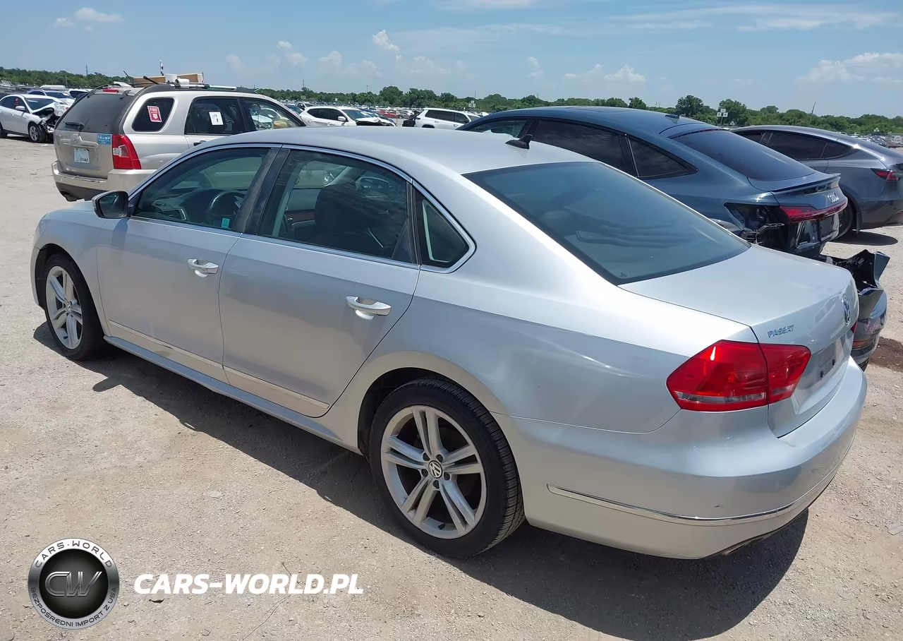2013 Volkswagen Passat 2.0L Tdi Sel Premium VIN:1VWCN7A30DC064993 - 3