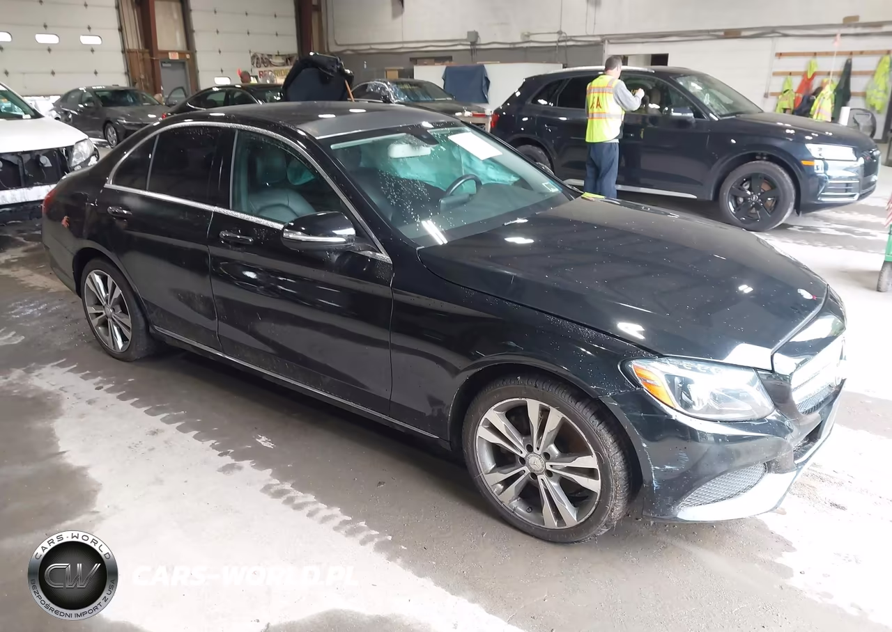 2015 Mercedes-Benz C 300 4Matic – zdjęcie 1 z 16