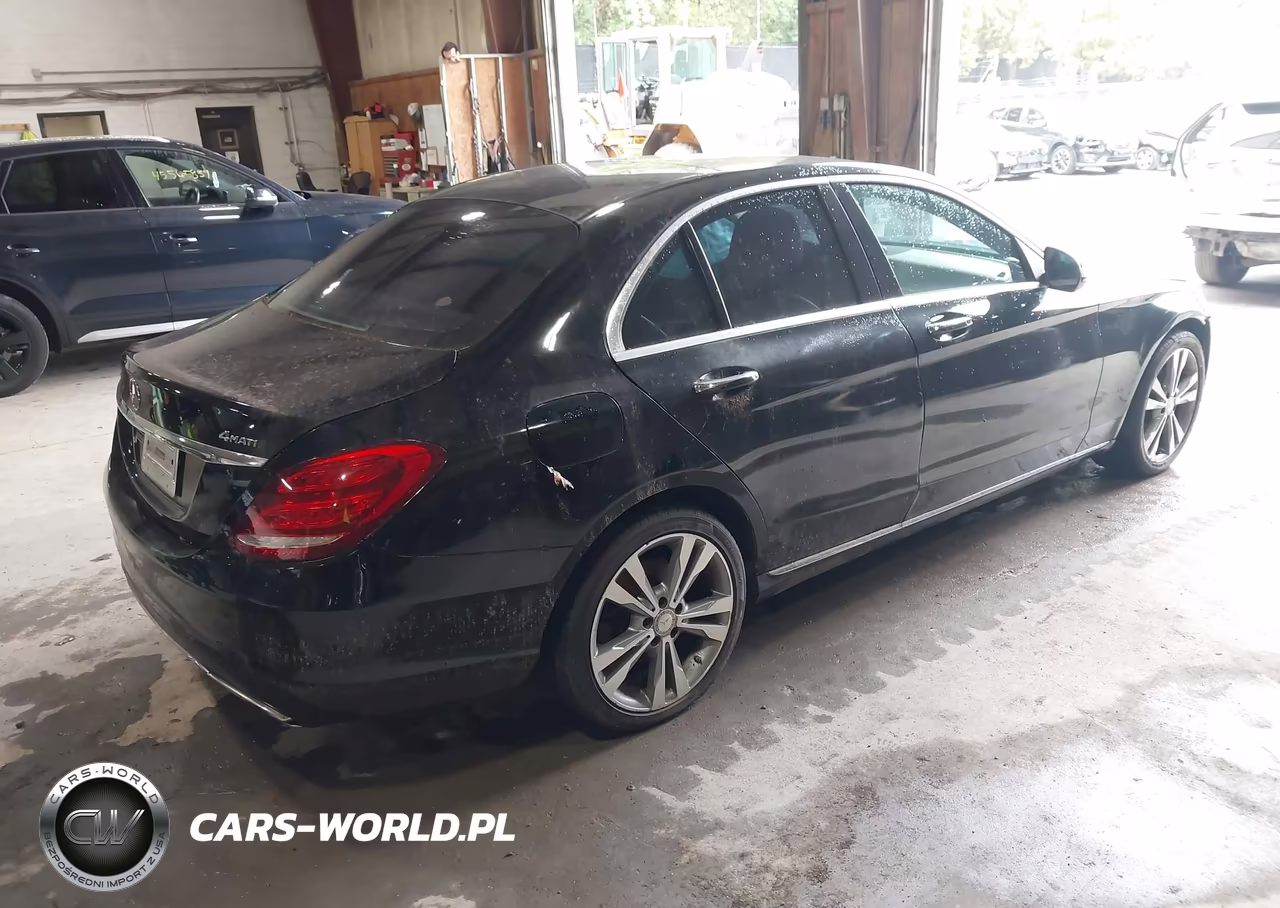 2015 Mercedes-Benz C 300 4Matic VIN:55SWF4KB6FU002228 - 4