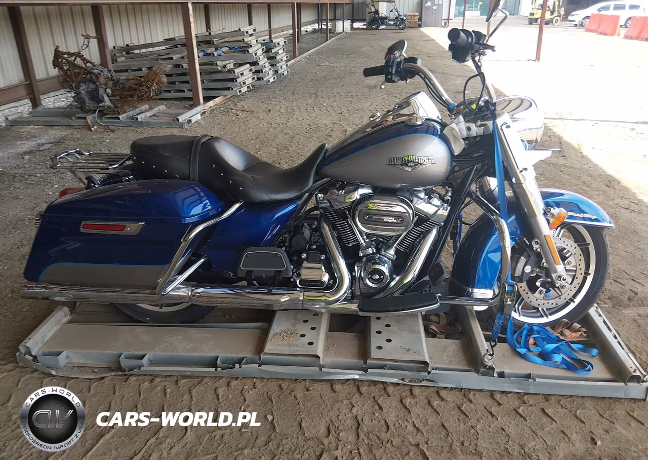 2017 Harley-Davidson Flhr Road King VIN:1HD1FBC19HB655565 - 11