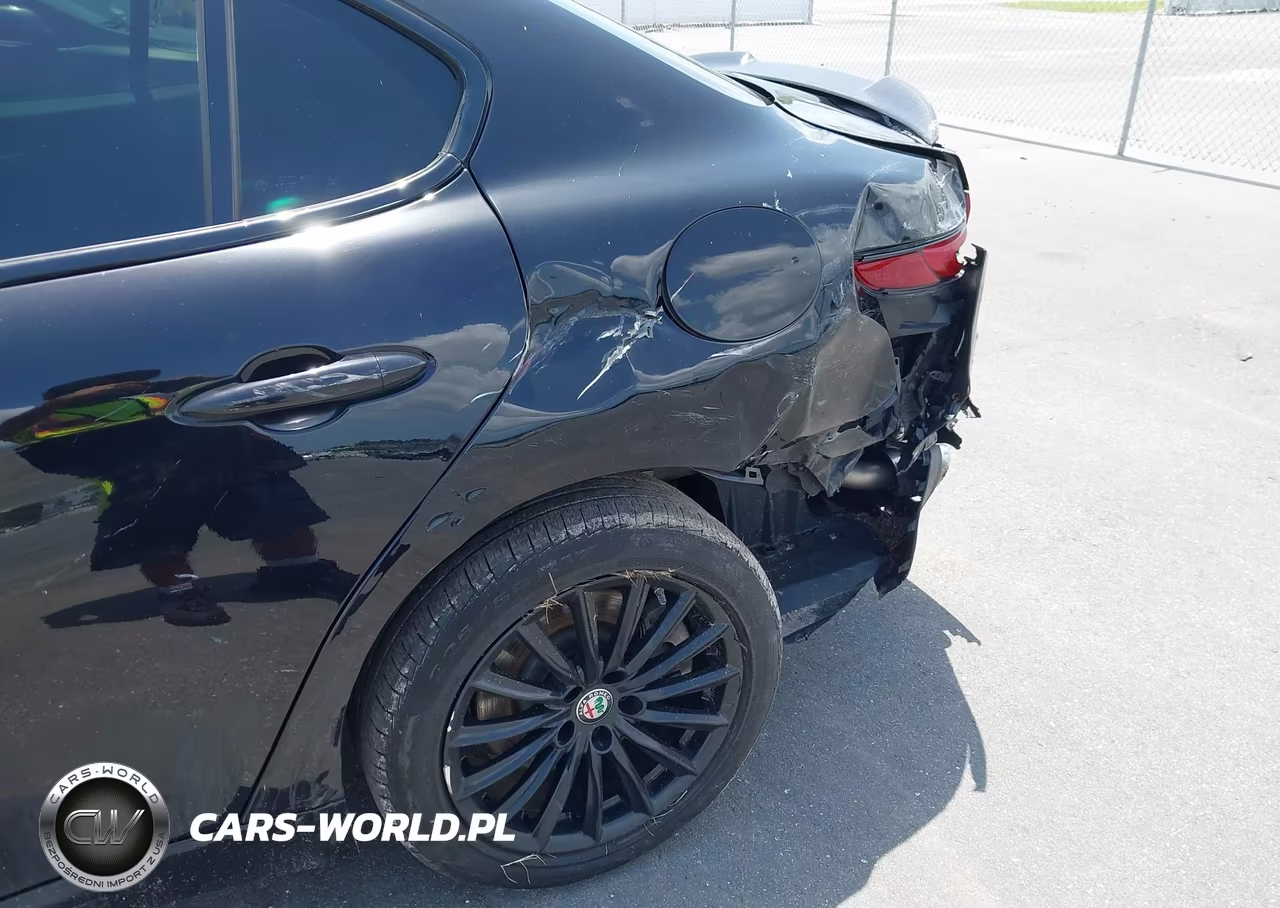 2021 Alfa Romeo Giulia Awd VIN:ZARFANAN8M7648607 - 18