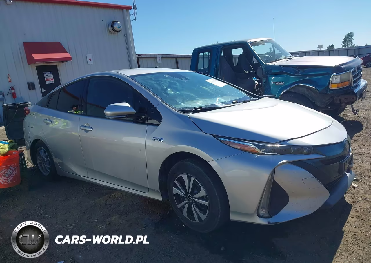 2019 Toyota Prius Prime Premium VIN:JTDKARFP3K3110542 - 13