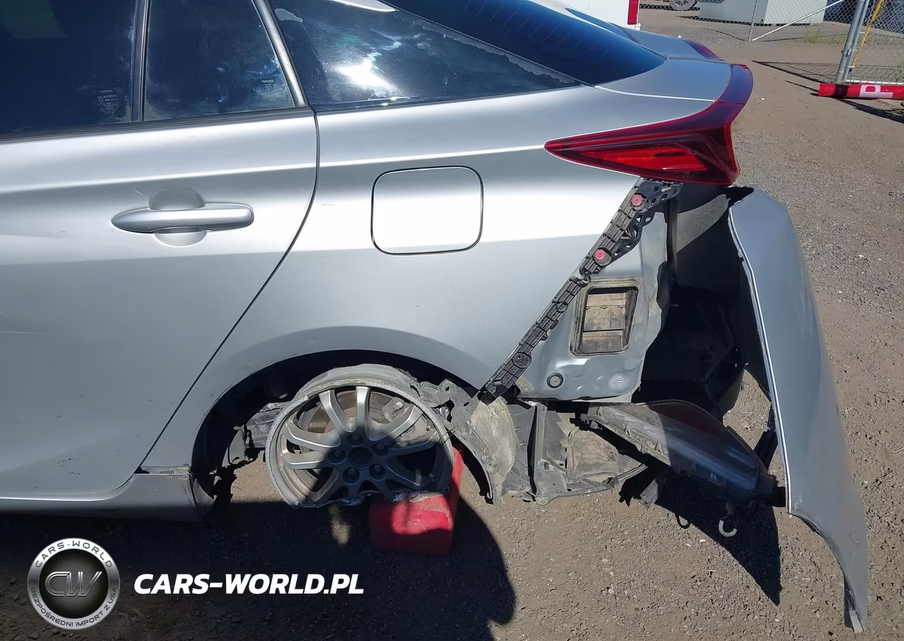 2019 Toyota Prius Prime Premium VIN:JTDKARFP3K3110542 - 17