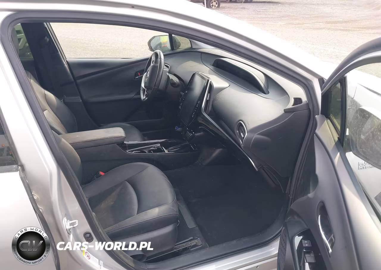 2019 Toyota Prius Prime Premium VIN:JTDKARFP3K3110542 - 5